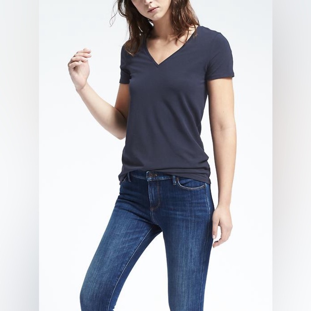 Gap Factory Favorite Stretch Black V-Neck Short Sleeve Tee Size Medium